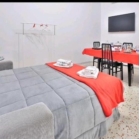 Casa Vacanza Arcangeli ซาแลร์โน ภายนอก รูปภาพ